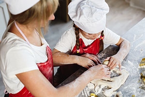 Fotografía del taller de cocina Lofichef en el Colegio Oliverio Cromwell